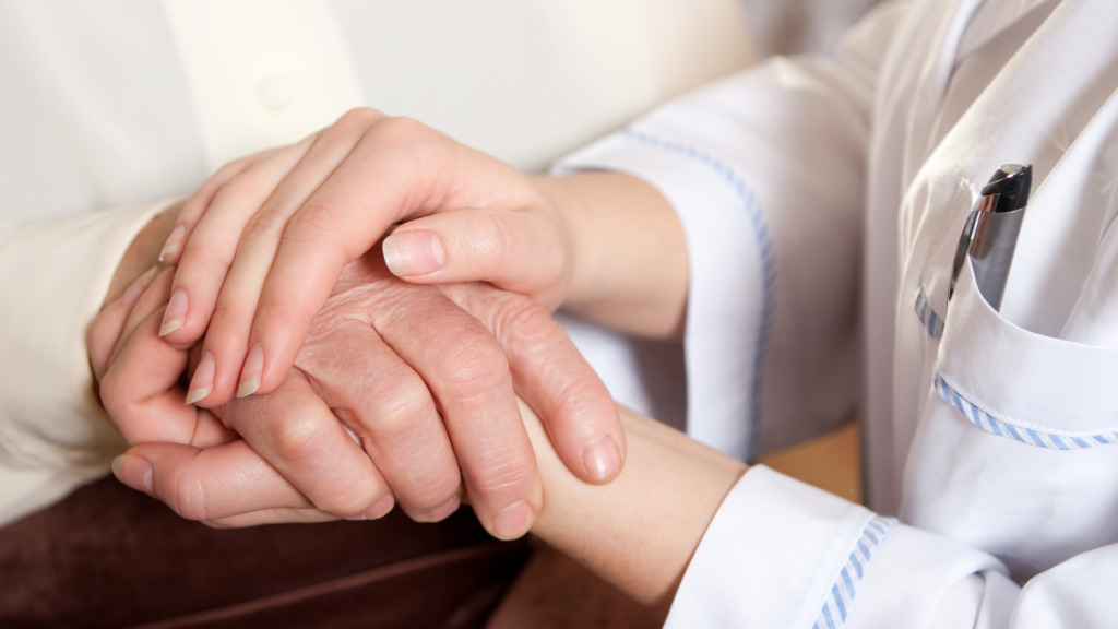 Duas mãos apertadas